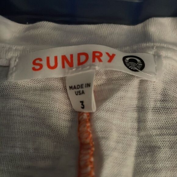 Sundry T-shirt - Picture 3 of 3